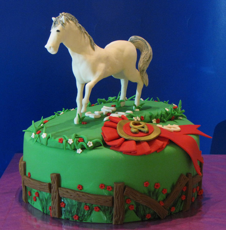 handsculpted_fondant_horse_cake_by_mysweetstop-d6y1puf.jpg